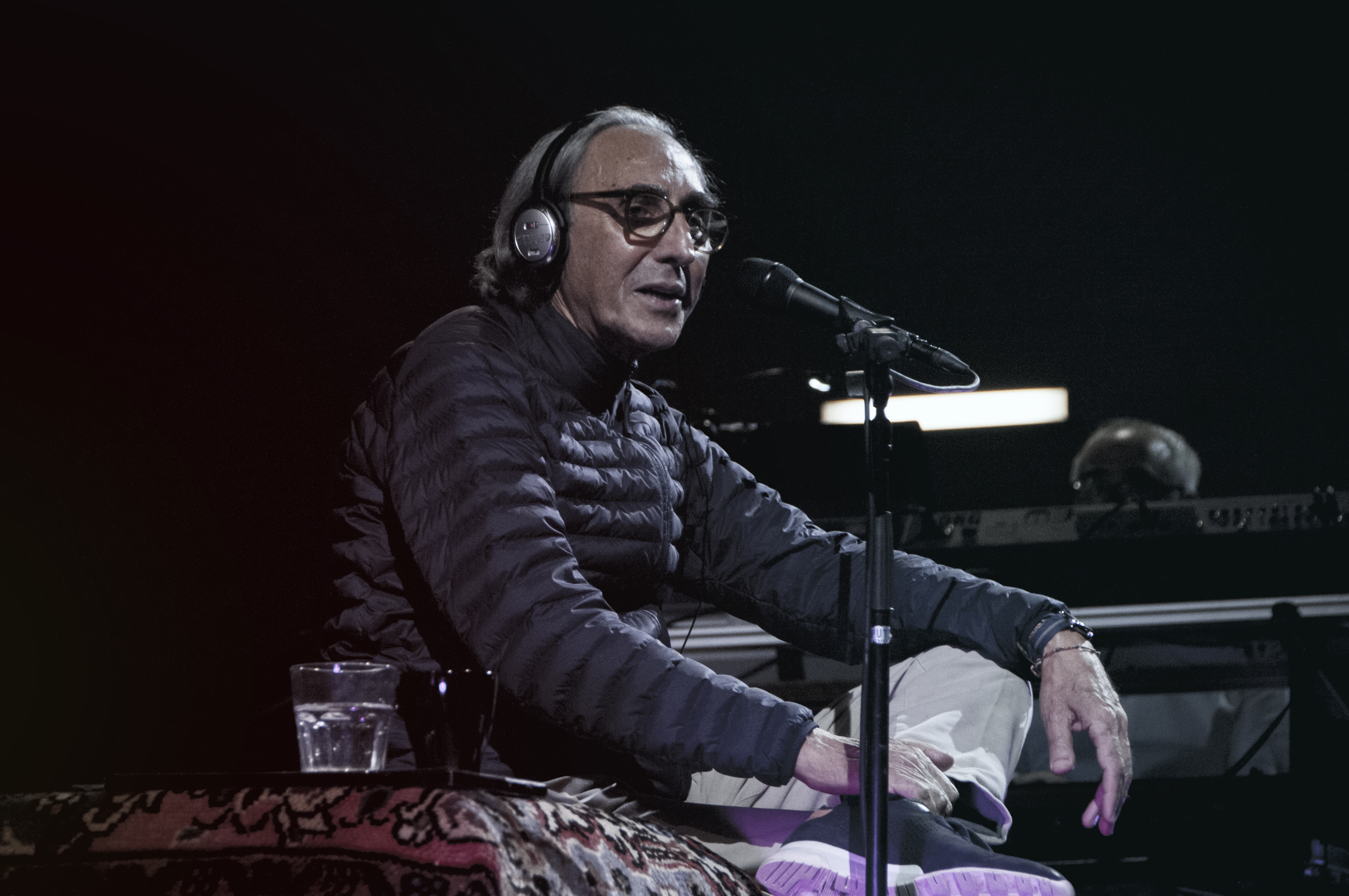 Franco Battiato durante il concerto in Auditorium IULM