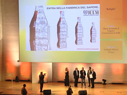 Un momento della cerimonia di premiazione della dodicesima edizione del Press, Outdoor & Promotion Key Award Un momento della cerimonia di premiazione della dodicesima edizione del Press, Outdoor & Promotion Key Award