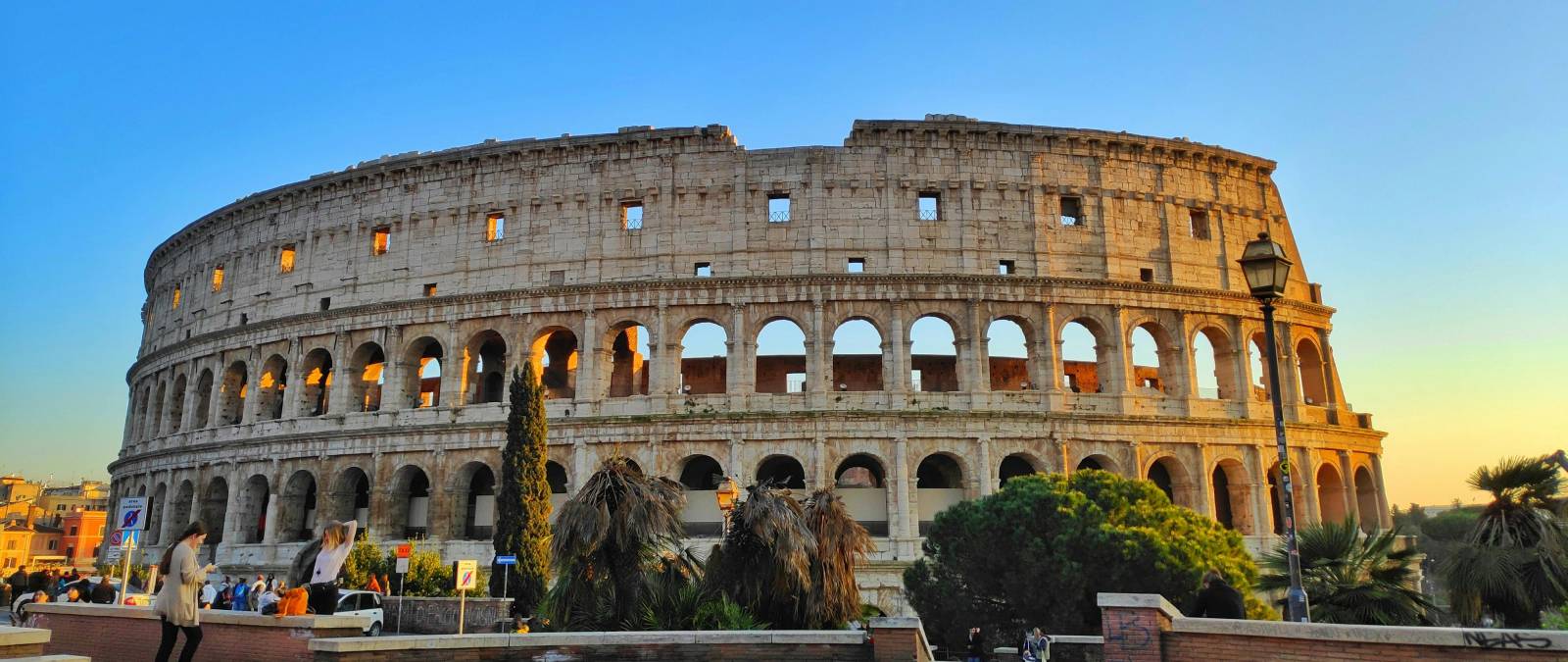 Overtourism: the challenge of mass tourism and the words of Prof. Maggioli