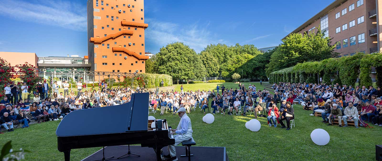 Piano City Milano 2025: Great Success for Danilo Rea’s Concert at IULM