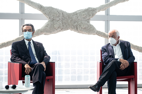 Il Rettore Prof. Gianni Canova e il Presidente di Regione Lombardia Attilio Fontana